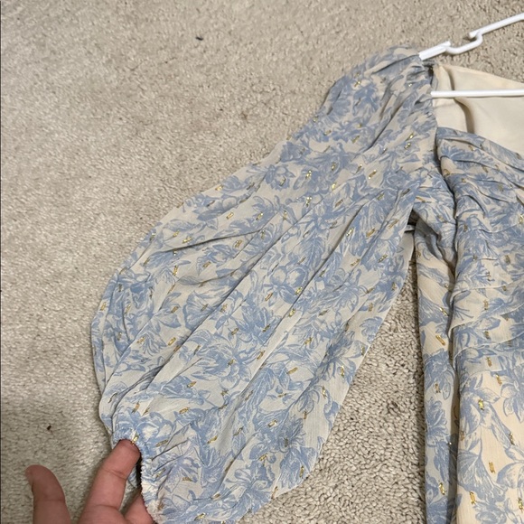 Express Cream and Blue Floral Blouse - Picture 2 of 7